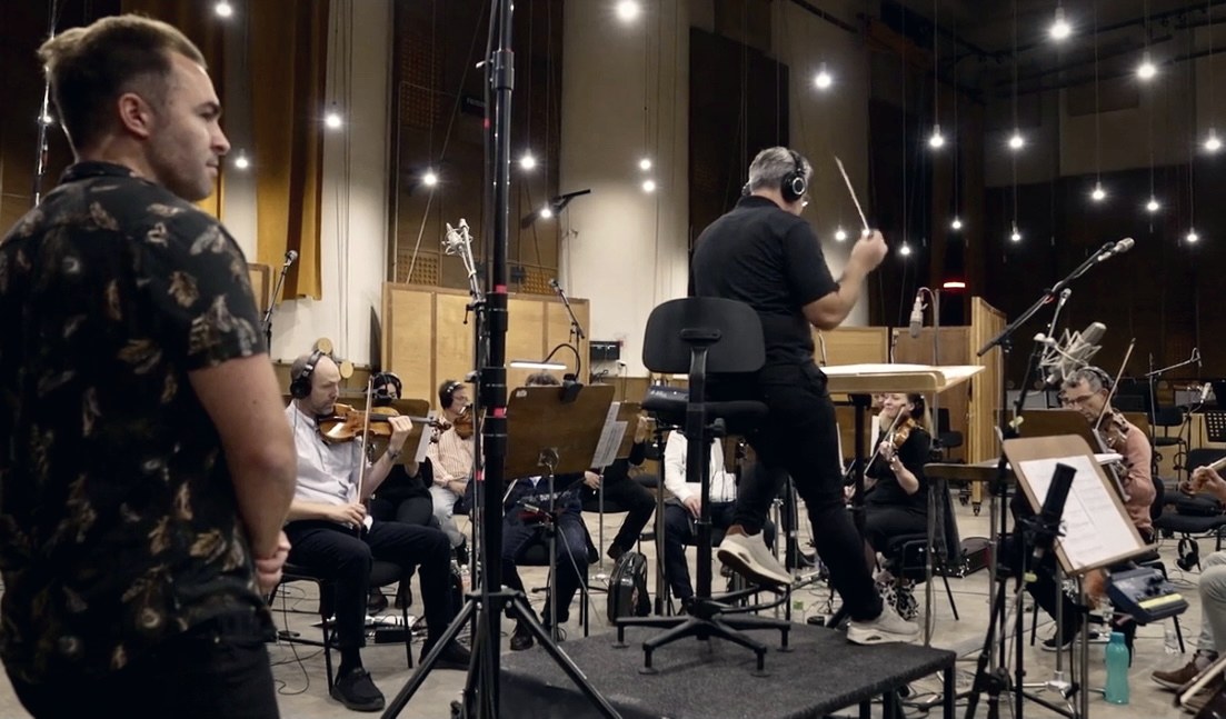 Paul Saunderson at an orchestral scoring session
